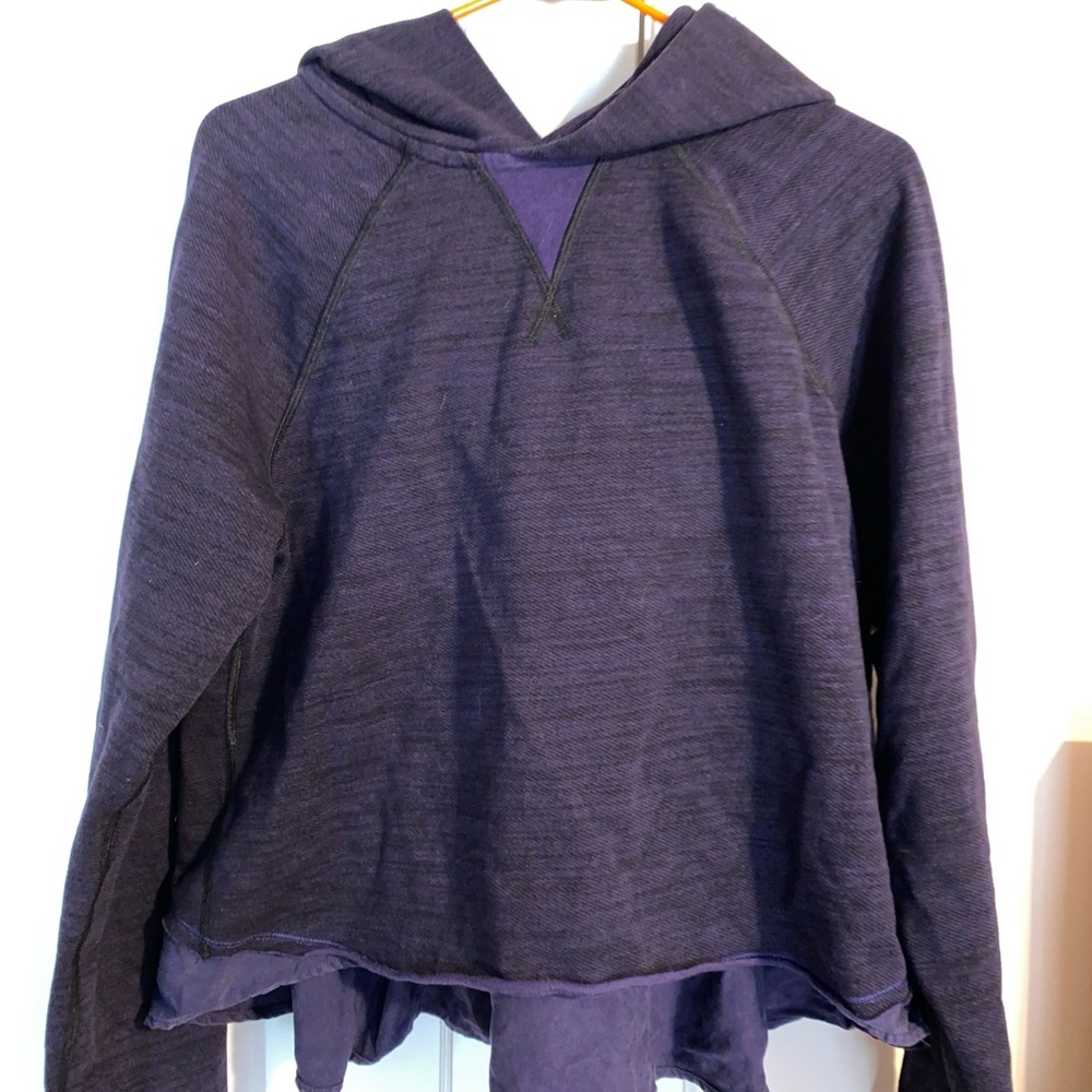 Lululemon Sweatshirt